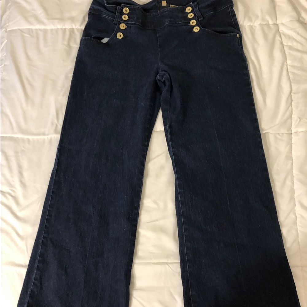 Petite flare jeans